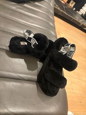 UGG Fluff Slides Slippers Size 10